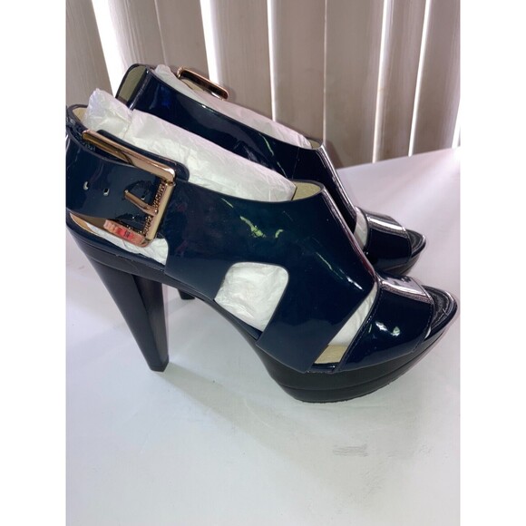 Michael Kors Black/Navy? Patent Leather Peep Toe Heels Gold Hardware Sz 7.5 NWOB - Picture 8 of 14